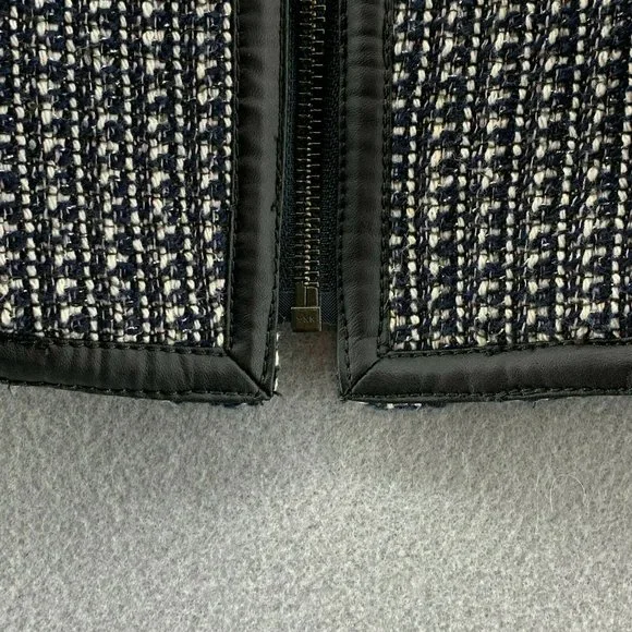 Banana Republic Black and White Tweed Blazer - Picture 7 of 12